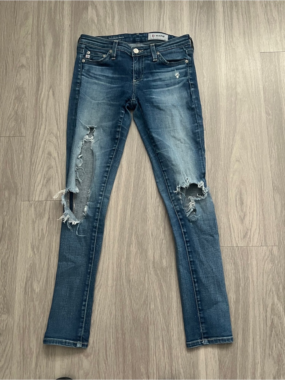 AG Adriano Goldschmied The Legging Ankle Distressed Jeans Size 25R